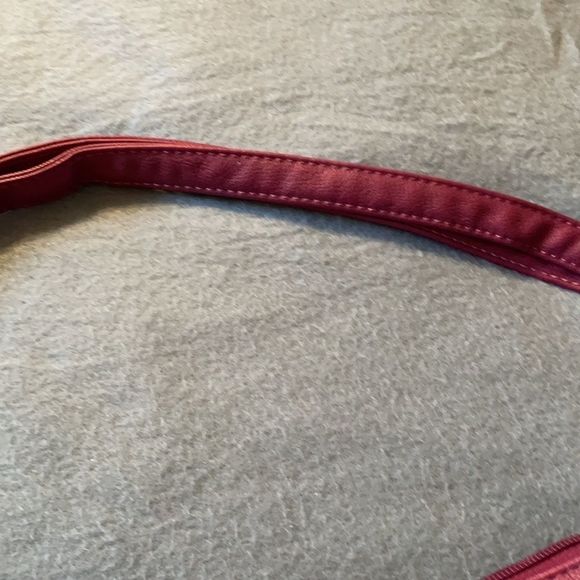 Travelon purse! EUC! Burgundy! 15”W and 9”high! - Picture 4 of 6